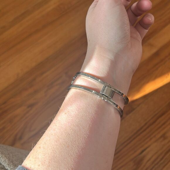 🤑BUNDLE ONLY🤑Vintage Rhinestone Bangle - Picture 4 of 5